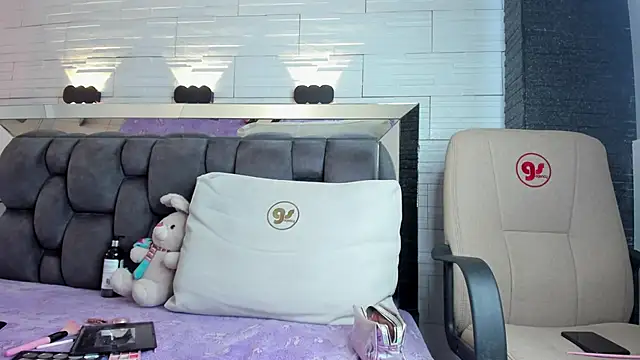 jade heartt online show from 11, 11, 2025