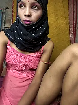 Cutesoma01 online show from 28, 10, 2025