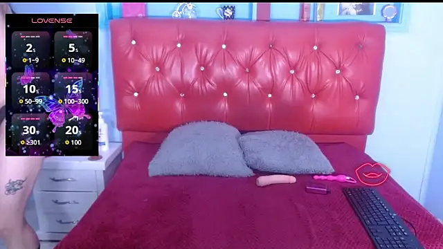 Snapshot of Madyyfox chatting on 18, 9, 2025 Madyyfox online show from 18, 9, 2025