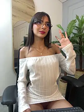 ZaraLuuv online show from 30, 11, 2025