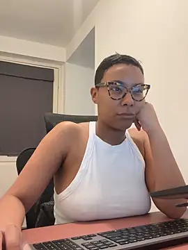 Melia Rayne online show from 1, 4, 2026