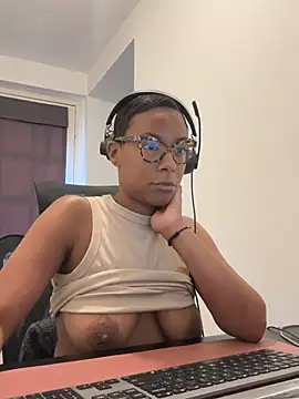 Melia Rayne online show from 3, 7, 2026