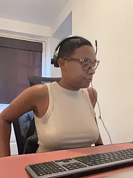 Melia Rayne online show from 9, 7, 2026
