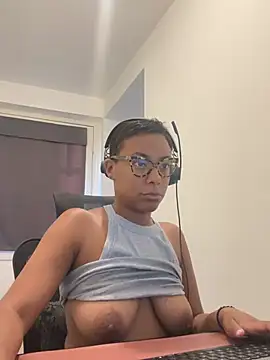Melia Rayne online show from 16, 7, 2026