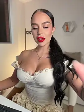 Snapshot of ValentinaMilann chatting on 22, 5, 2026 ValentinaMilann online show from 22, 5, 2026