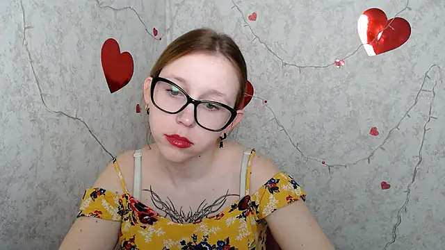 Snapshot of _MiraGold_ chatting on 7, 3, 2025 MiraGold online show from 7, 3, 2025