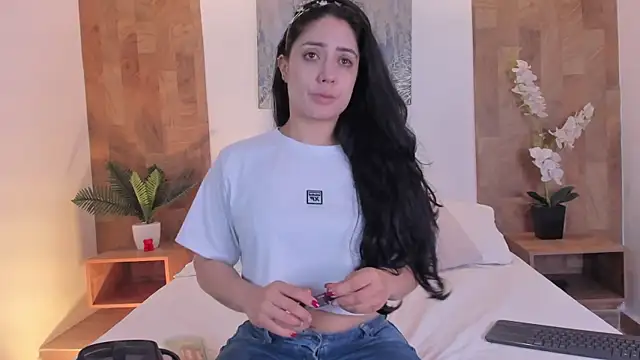 isabella winkler online show from 9, 7, 2026