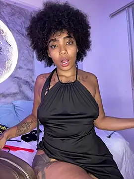 SarahLynn7 online show from 7, 6, 2026