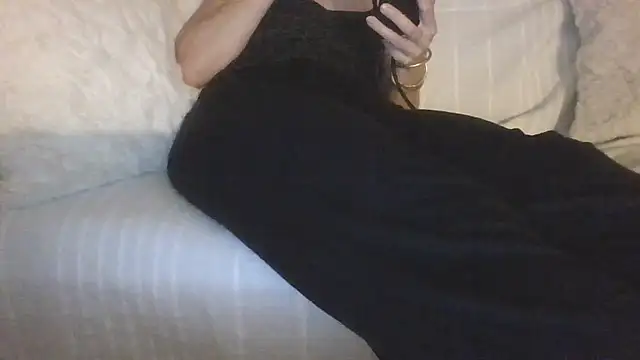 Snapshot of Valentinette chatting on 22, 4, 2026 Valentinette online show from 22, 4, 2026