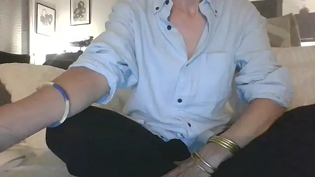 Snapshot of Valentinette chatting on 14, 5, 2026 Valentinette online show from 14, 5, 2026