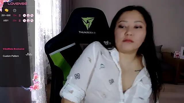 LisaAsianFlower online show from 10, 11, 2025