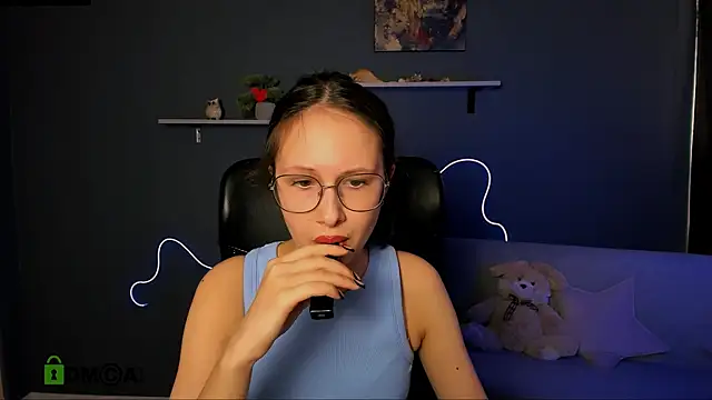 mona cloud online show from 22, 3, 2025