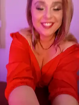 Juicy PeachLux online show from 8, 3, 2025