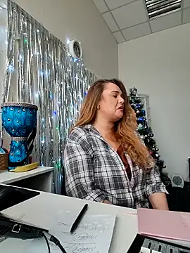 Juicy PeachLux online show from 18, 1, 2026