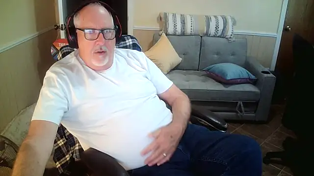 superbearboss online show from 31, 3, 2026