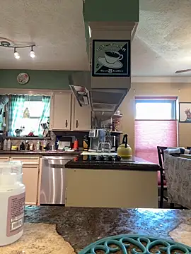 superbearboss online show from 16, 4, 2026