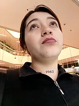 Karina Leon online show from 30, 11, 2025