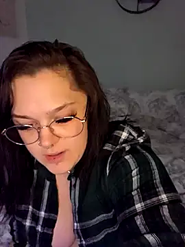 Saucy-Serenity online show from 23, 9, 2025