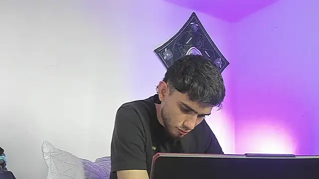 samevansx  online show from 22, 5, 2026