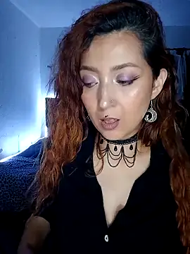 Luz delunaa online show from 13, 3, 2025