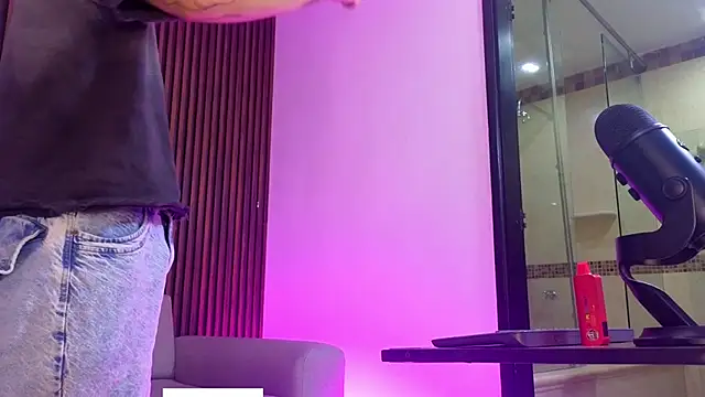 troy rouge online show from 16, 9, 2025