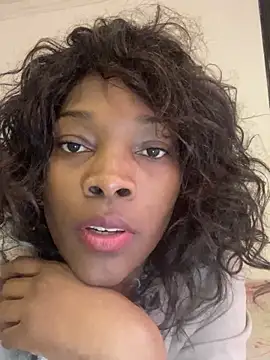 Nahomy gree online show from 9, 3, 2025