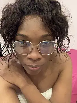 Nahomy gree online show from 14, 3, 2025