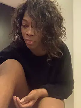 Nahomy gree online show from 15, 3, 2025