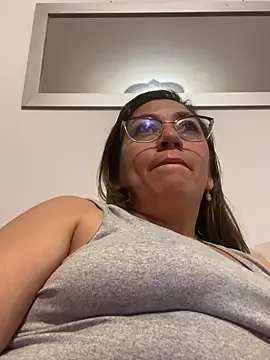 Luna-nevada online show from 8, 3, 2026