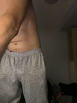 Snapshot of njariwala6 chatting on 26, 10, 2025 njariwala6 online show from 26, 10, 2025