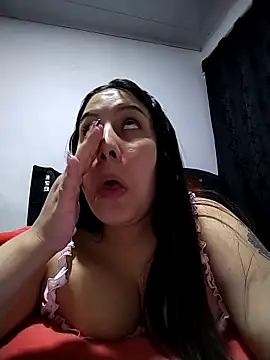 esmeralda jadees online show from 13, 4, 2026