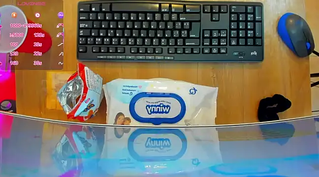  LiilyWong online show from 20, 3, 2025