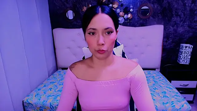  LiilyWong online show from 21, 9, 2025