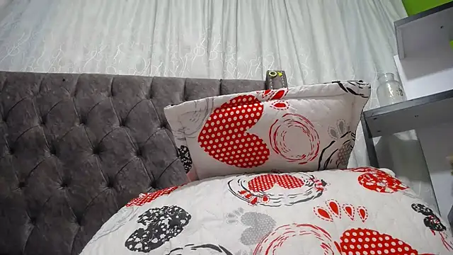 ANA-BULLOCK- online show from 16, 12, 2025