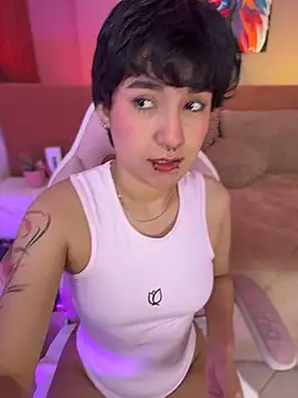 emma cute7 online show from 7, 8, 2026