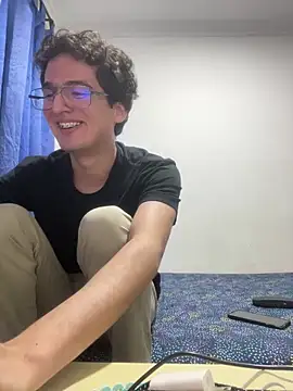 Thiagobb7 online show from 7, 1, 2026