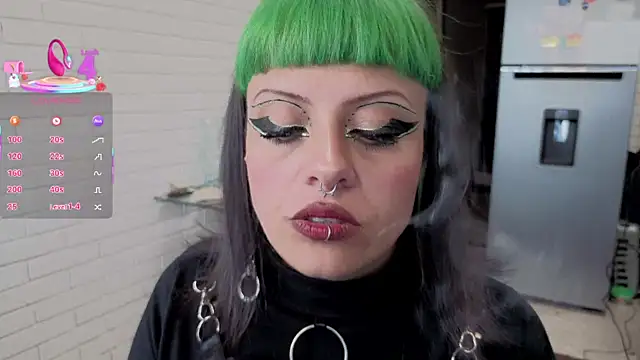 freyaa sorcerees online show from 13, 11, 2025