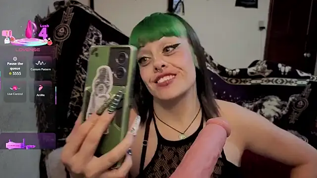 freyaa sorcerees online show from 3, 2, 2026