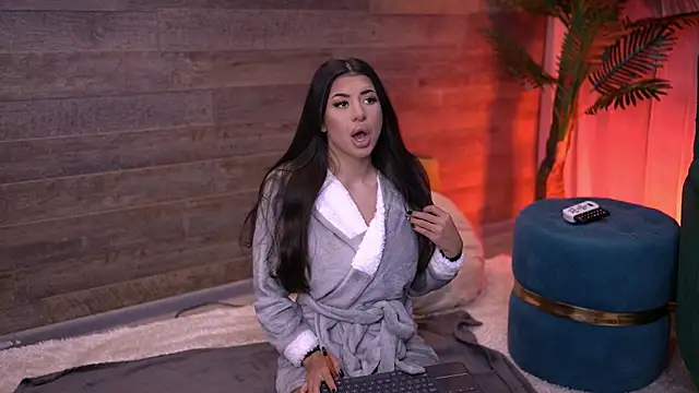 TanyaVonDe online show from 11, 11, 2025