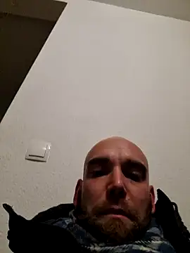 Smokeym123 online show from 21, 2, 2026