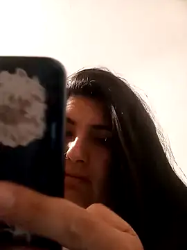 Seet Hanna online show from 5, 4, 2026