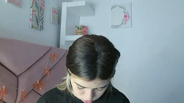 eva sin18 online show from 15, 9, 2025