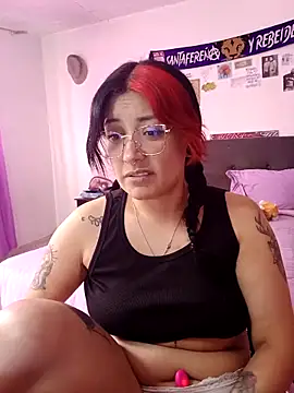 Snapshot of DaniPoison chatting on 25, 2, 2026 DaniPoison online show from 25, 2, 2026