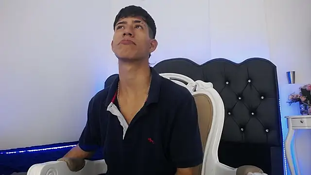 dareck 18 online show from 13, 3, 2025