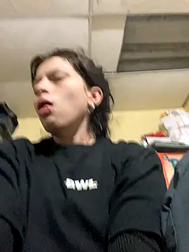 Snapshot of val_zx chatting on 1, 10, 2025 val zx online show from 1, 10, 2025