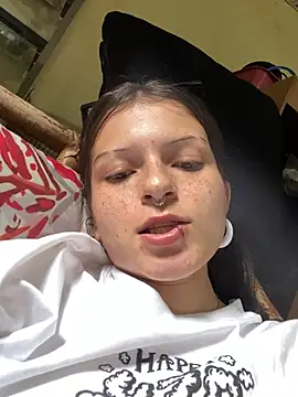 Snapshot of val_zx chatting on 28, 2, 2026 val zx online show from 28, 2, 2026