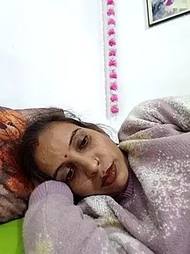 Hotty-Nidhi online show from 3, 12, 2025