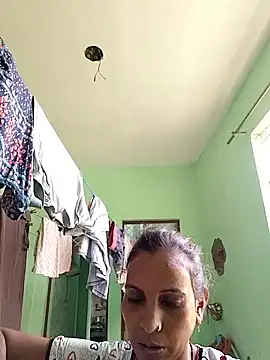 Hotty-Nidhi online show from 6, 6, 2026
