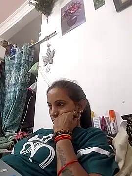 Hotty-Nidhi online show from 15, 6, 2026