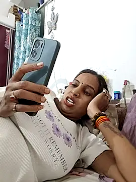 Hotty-Nidhi online show from 30, 6, 2026